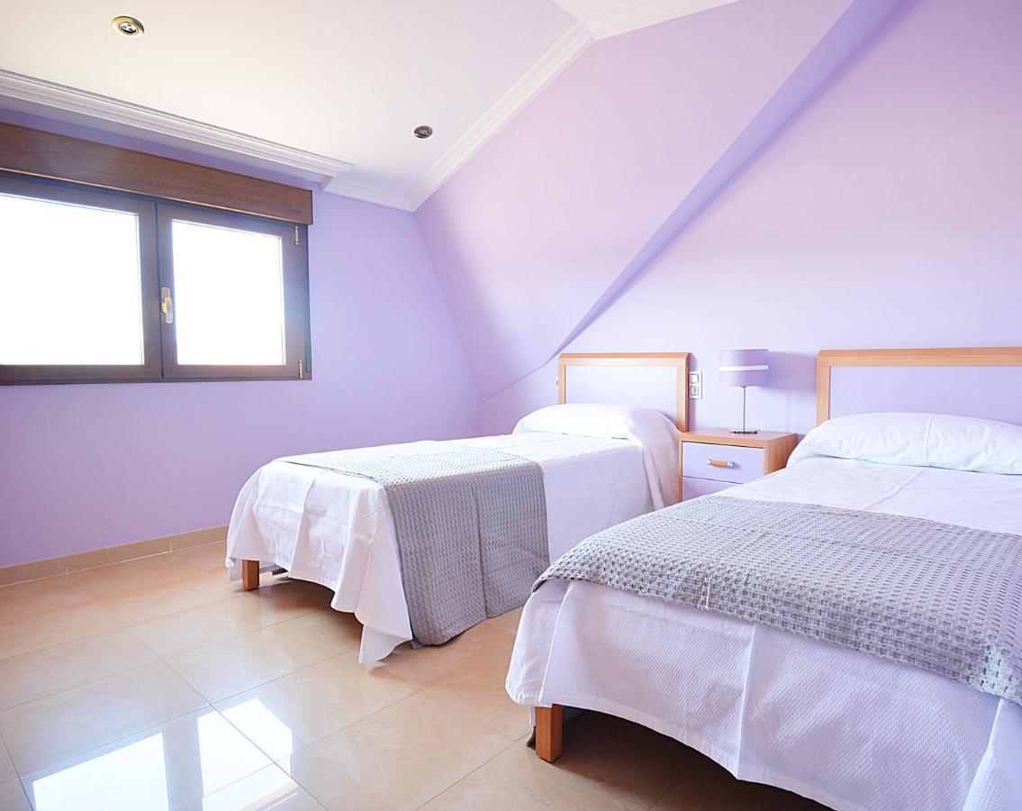 Galihost - Casa Con Precioso Jardin En Vilanova De Arousa Exterior foto